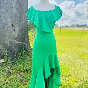 VENUS Asymmetrical Green Dress